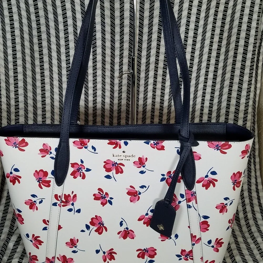 MAKE AN OFFER kate spade Cara Garden Toss Multi Floral New White Condition NWT - Picture 4 of 14